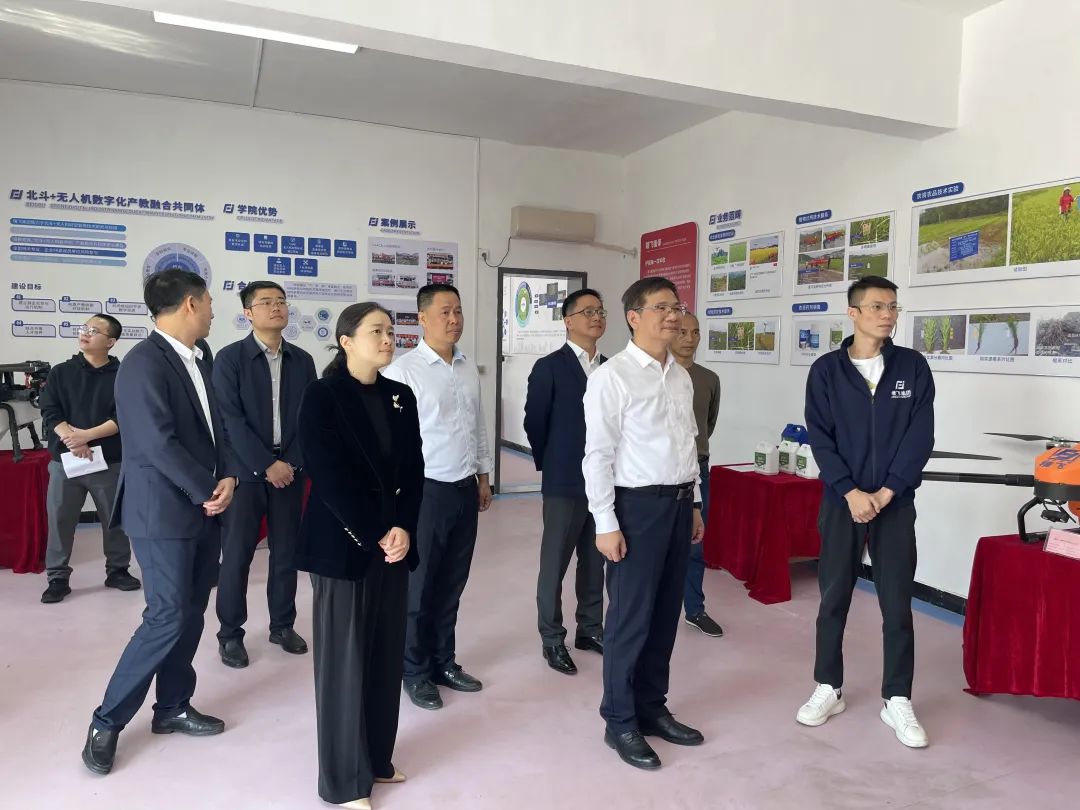 【精飛要聞】湖南省工信廳廳長王衛(wèi)安一行調(diào)研茶陵慧飛智能，指導鄉(xiāng)村振興工作